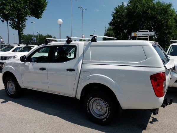Roxform tvrdi pokrov/hardtop/canopy za Nissan Navara NP300 (D23) dupla kabina 2015+, bijeli lakirani (QM1 white), bez bočnih prozora