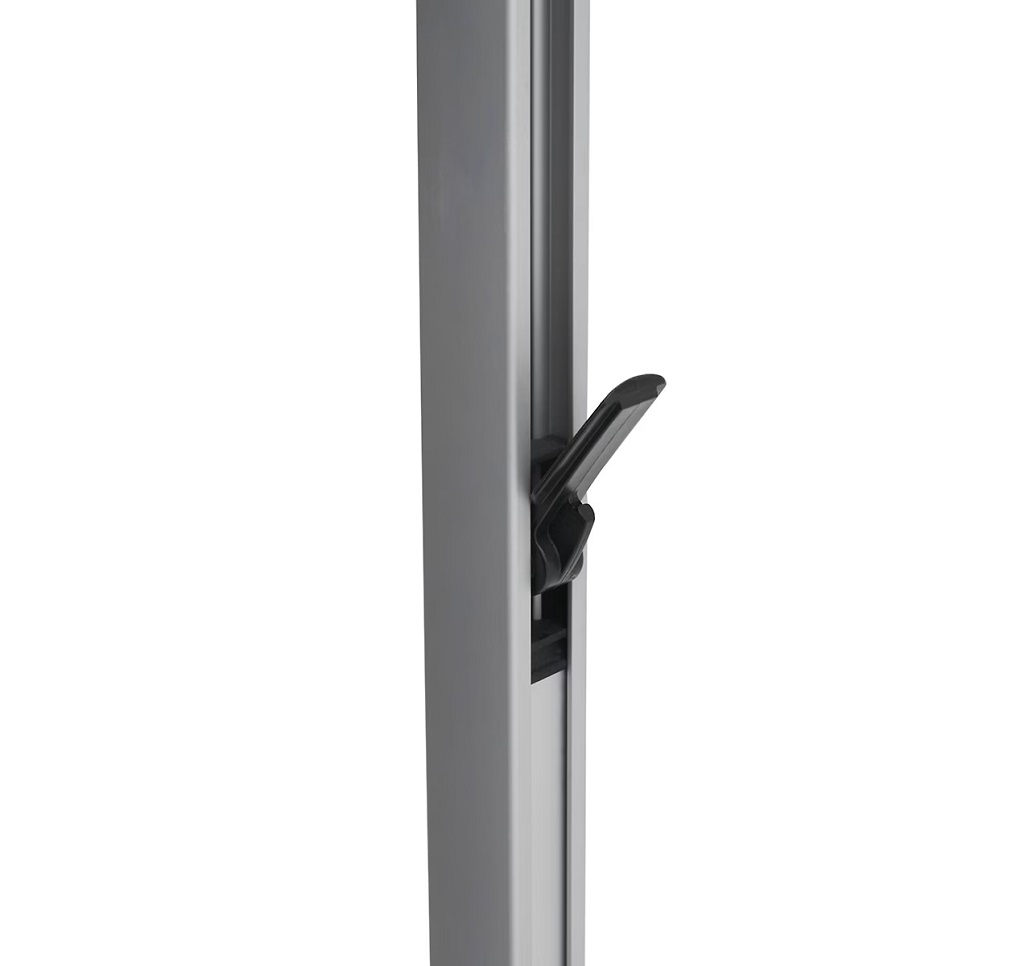 Thule Outland Awning nadstrešnica od 1,90 m s kutijom za namotavanje crne boje